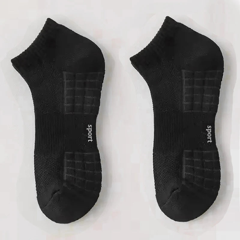 Men's Thick Bottom Sweat Absorbing and Breathable Sports Socks with Bottom Cushion